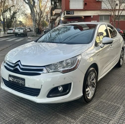 Citroën C4 Lounge 1.6 THP Exclusive AT6 163 cv 2014 – 127.000 km