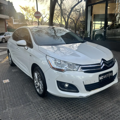 Citroën C4 Lounge 1.6 THP Exclusive AT6 163 cv 2014 – 127.000 km