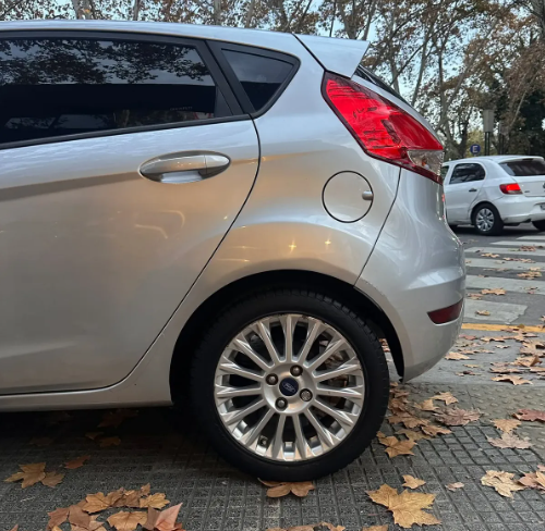 Ford Fiesta Kinetic 1.6 SE 120 cv 2015 – 91.000 km