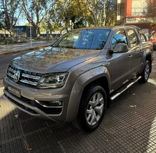 Volkswagen Amarok 3.0 V6 Highline 4×4 2024 – Automática – 83.000 km