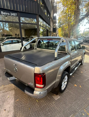 Volkswagen Amarok 3.0 V6 Highline 4×4 2024 – Automática – 83.000 km