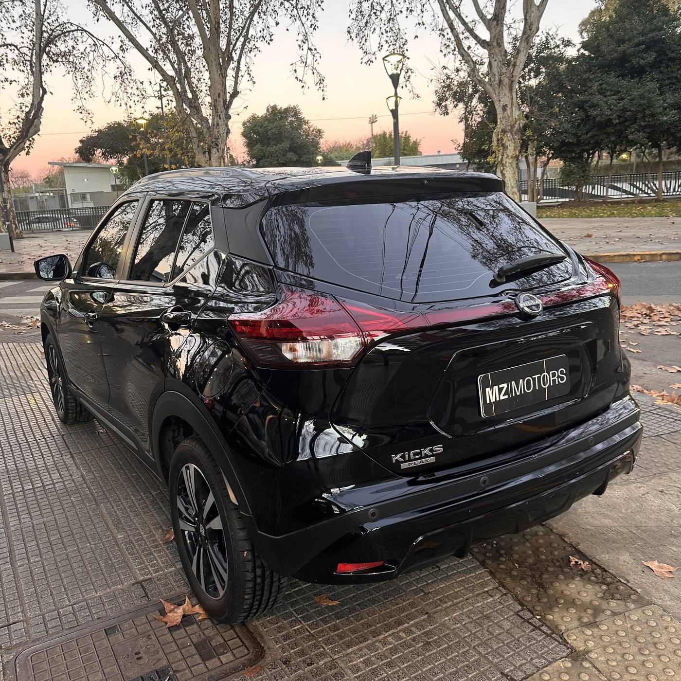 Nissan Kicks Play 1.6 Exclusive CVT 2025 – 10.500 km