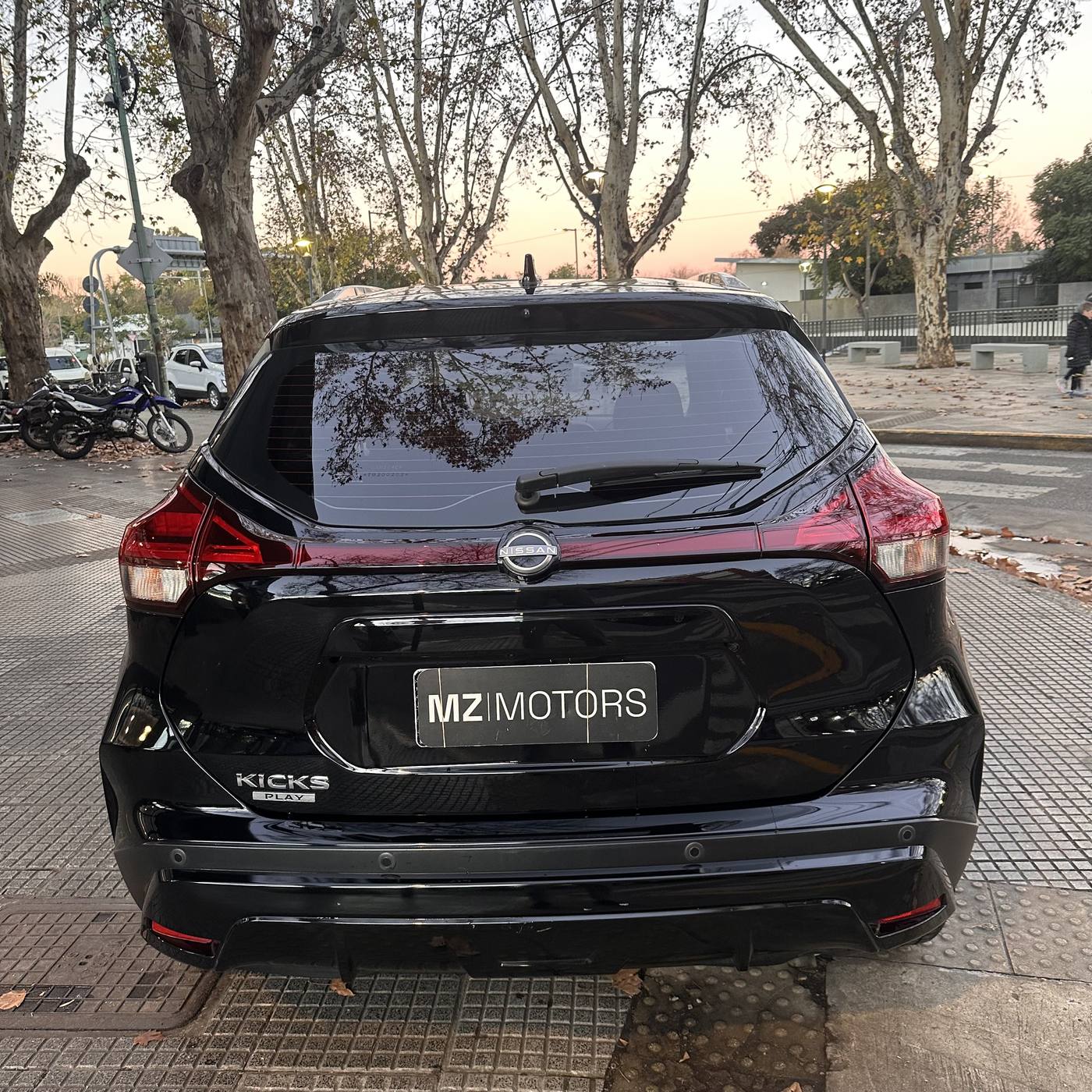 Nissan Kicks Play 1.6 Exclusive CVT 2025 – 10.500 km