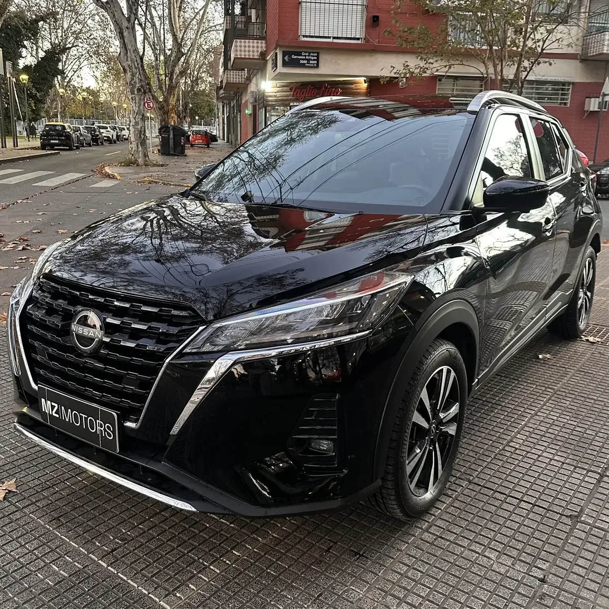 Nissan Kicks Play 1.6 Exclusive CVT 2025 – 13900 km