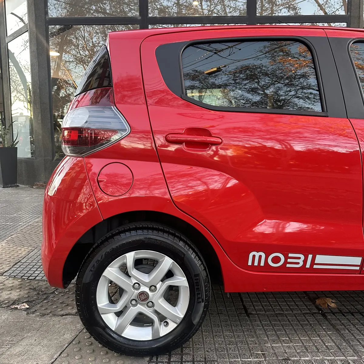 
								Fiat MOBI 1.0 Easy full									