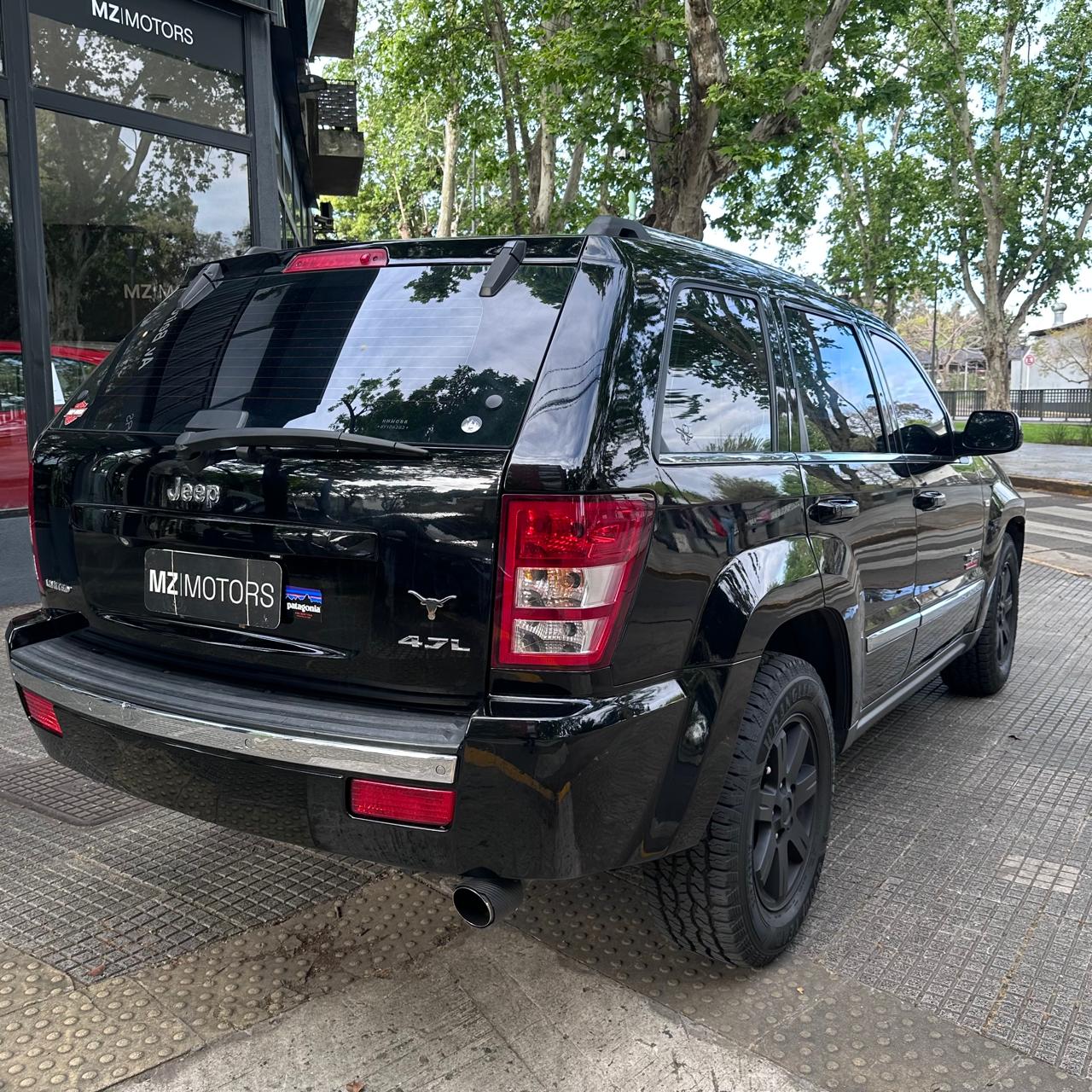 
								Jeep Grand Cherokee Limited V8 4.7l full									