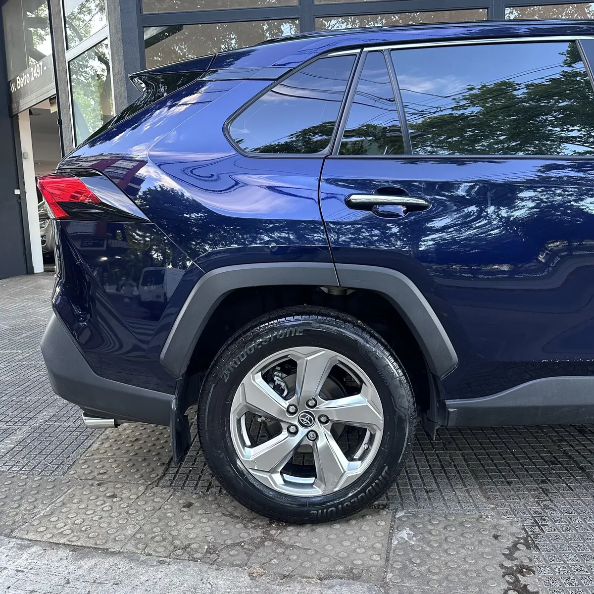 
								Toyota Rav4 Hibrid 2.5 Hv Limited 4×2 At full									