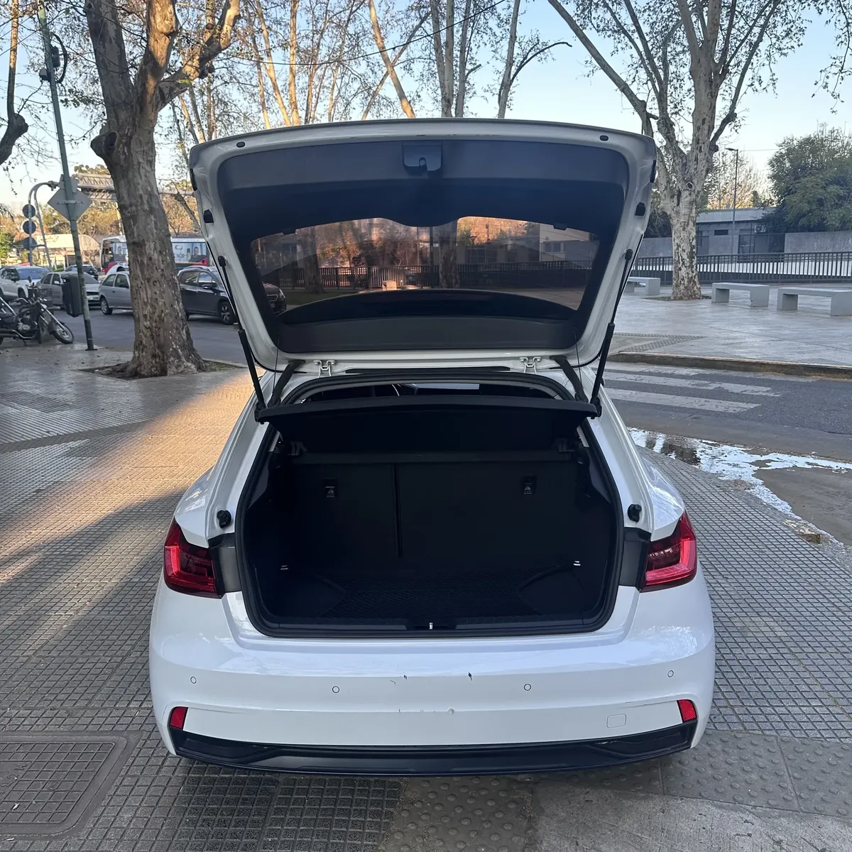 
								AUDI A1 SPORTBACK TFSI STRONIC full									