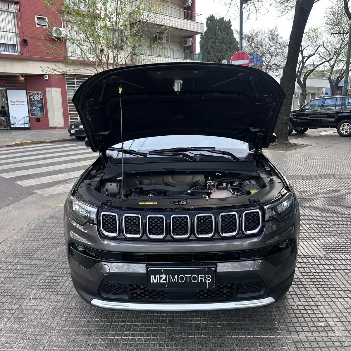 
								Jeep Compass 1.3 T270 Limited full									