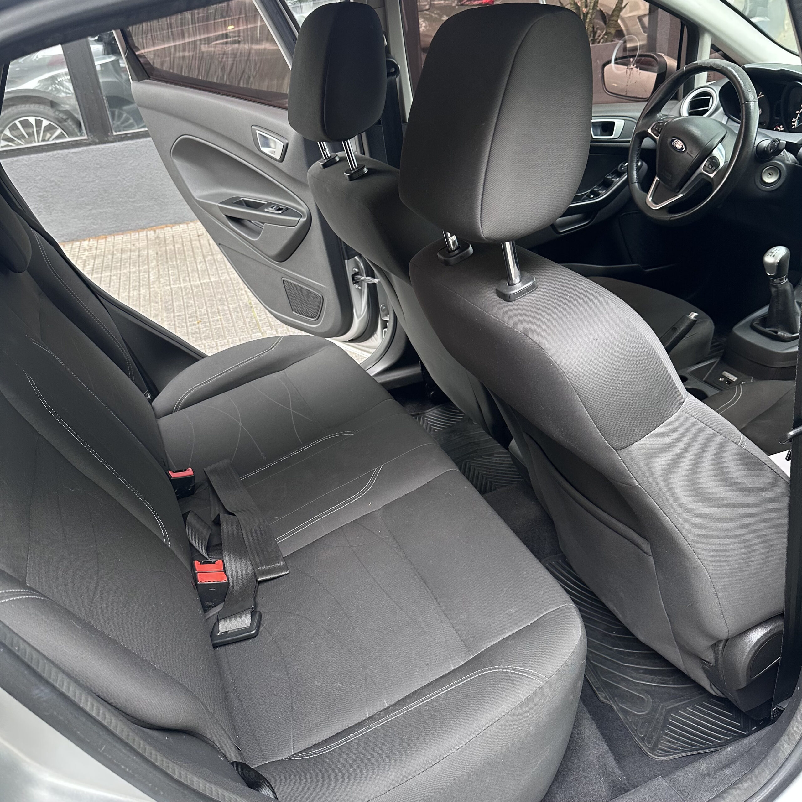 
								Ford Fiesta Kinetic 1.6 SE 120 cv 2015 – 91.000 km full									