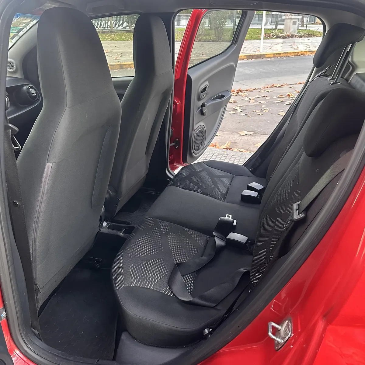 
								Fiat MOBI 1.0 Easy full									