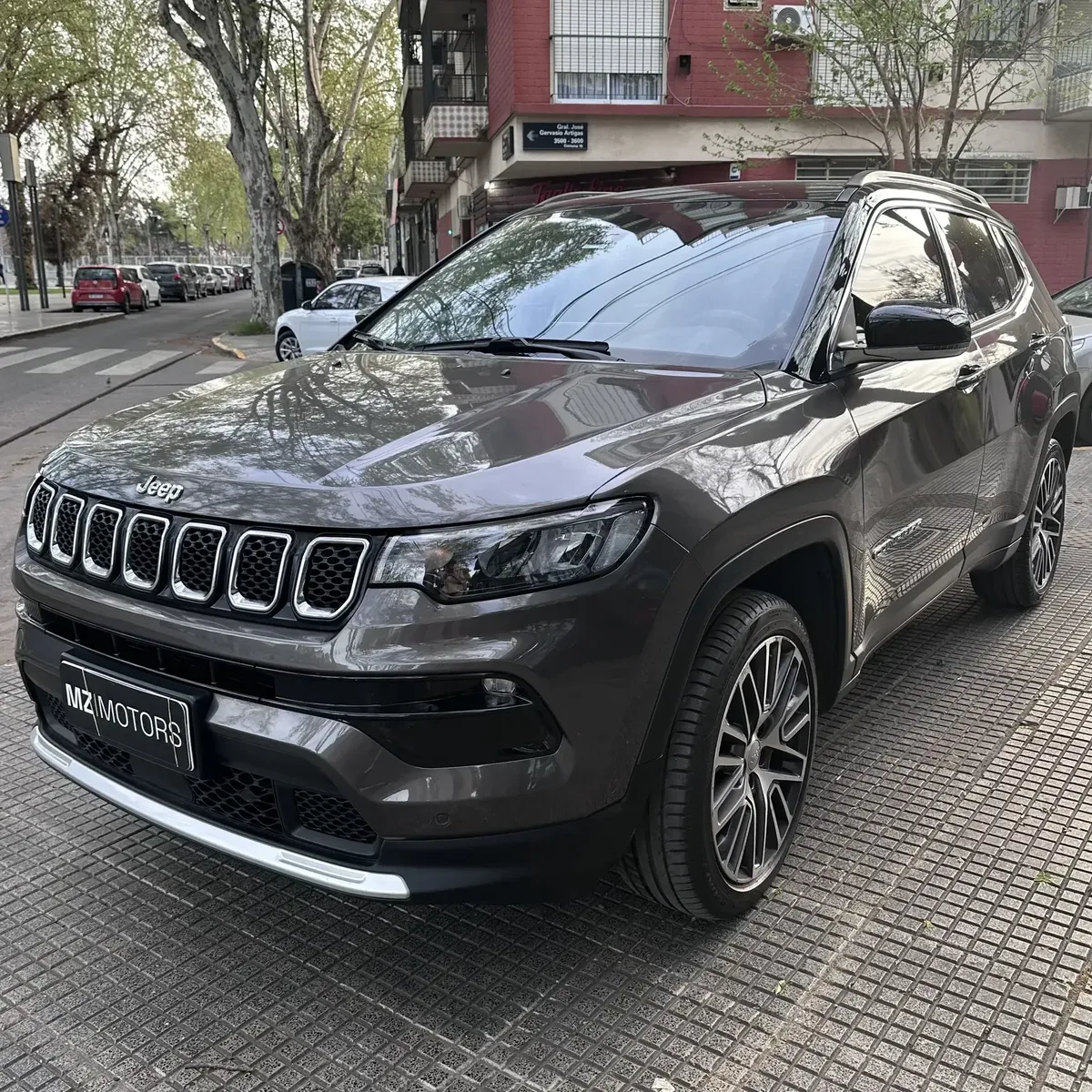 
								Jeep Compass 1.3 T270 Limited full									