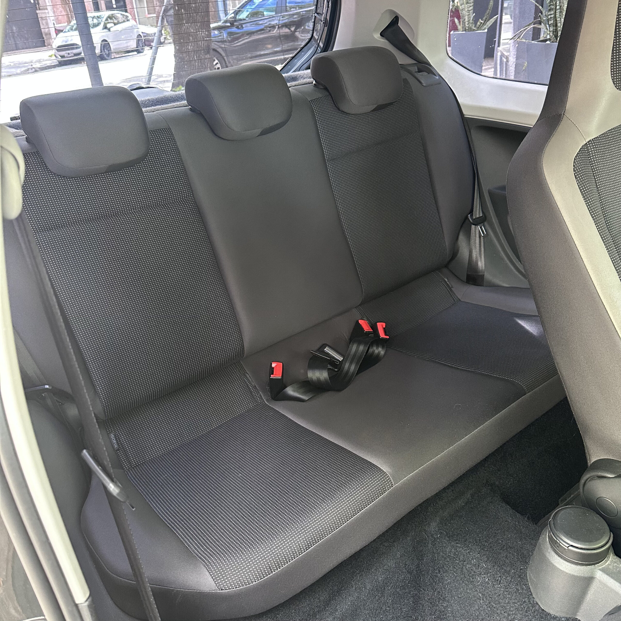 
								Volkswagen Up! 1.0 High Up! 75cv full									