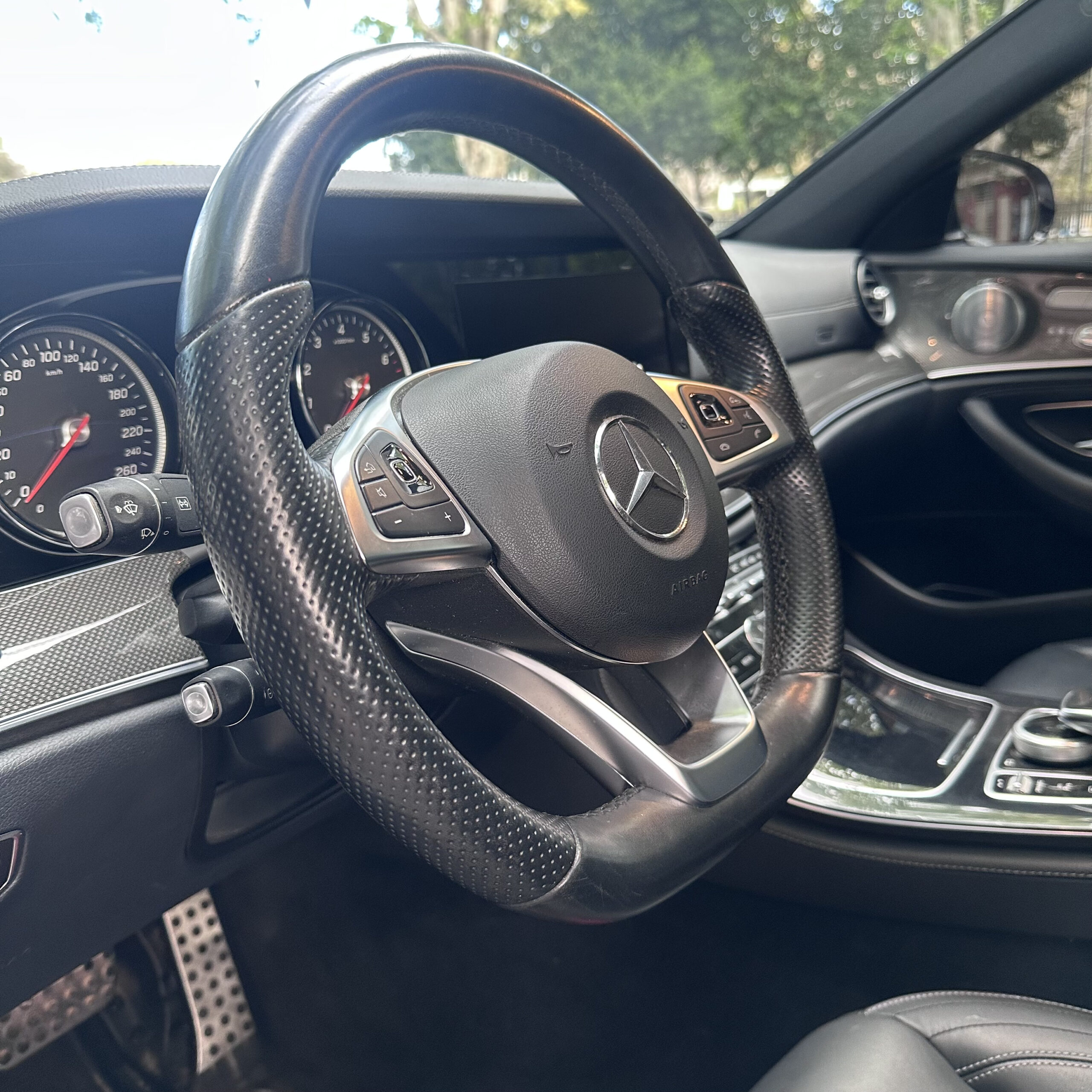 
								Mercedes Benz E400 V6 3.0l 4matic full									