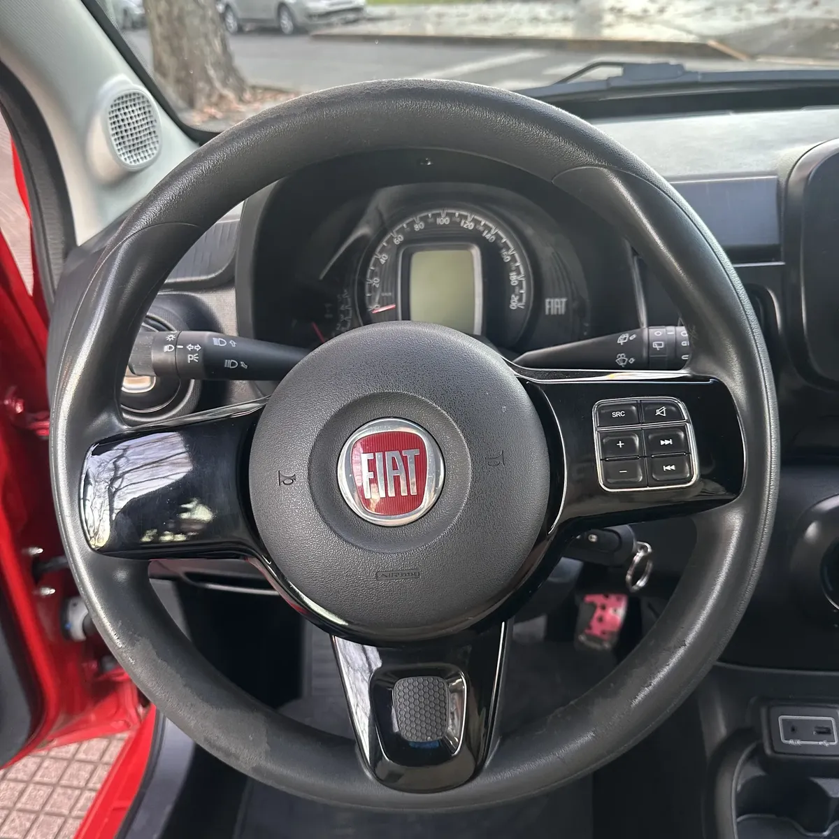 
								Fiat MOBI 1.0 Easy full									
