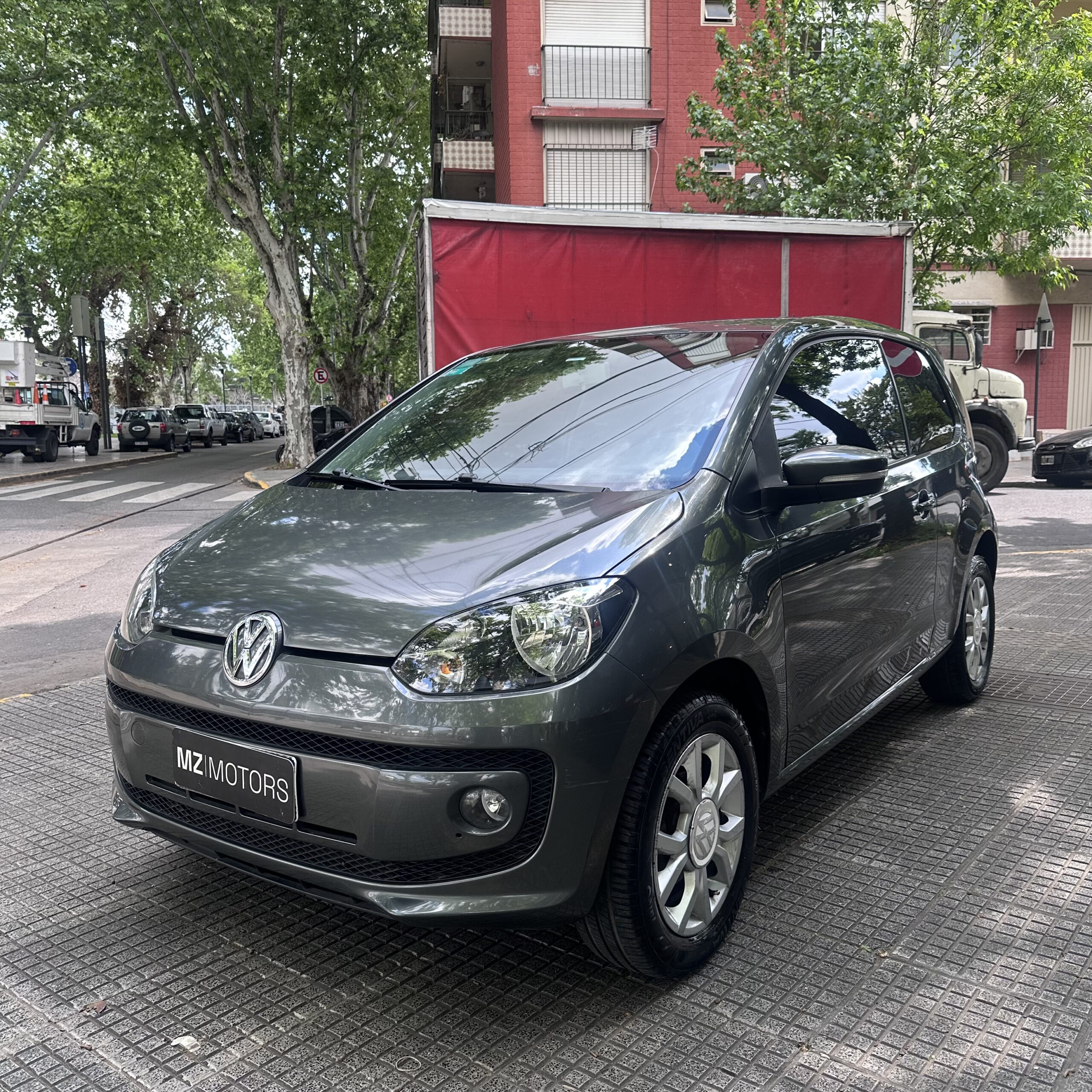 Volkswagen Up! 1.0 High Up! 75cv