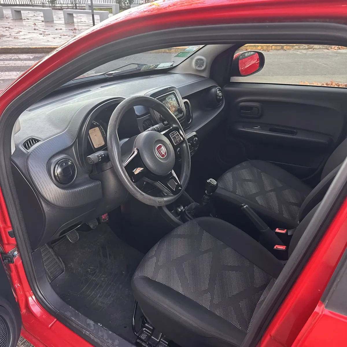 
								Fiat MOBI 1.0 Easy full									