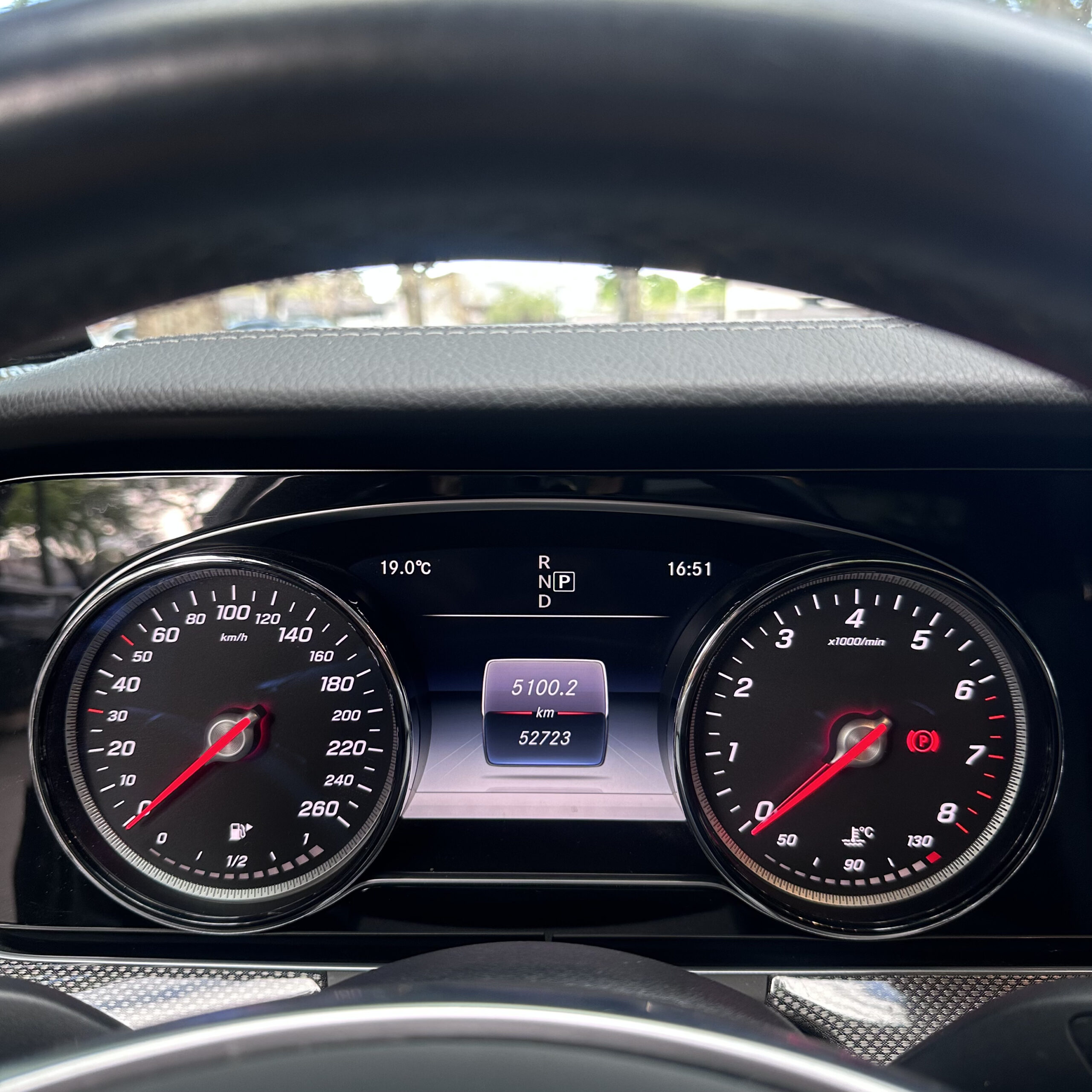 
								Mercedes Benz E400 V6 3.0l 4matic full									