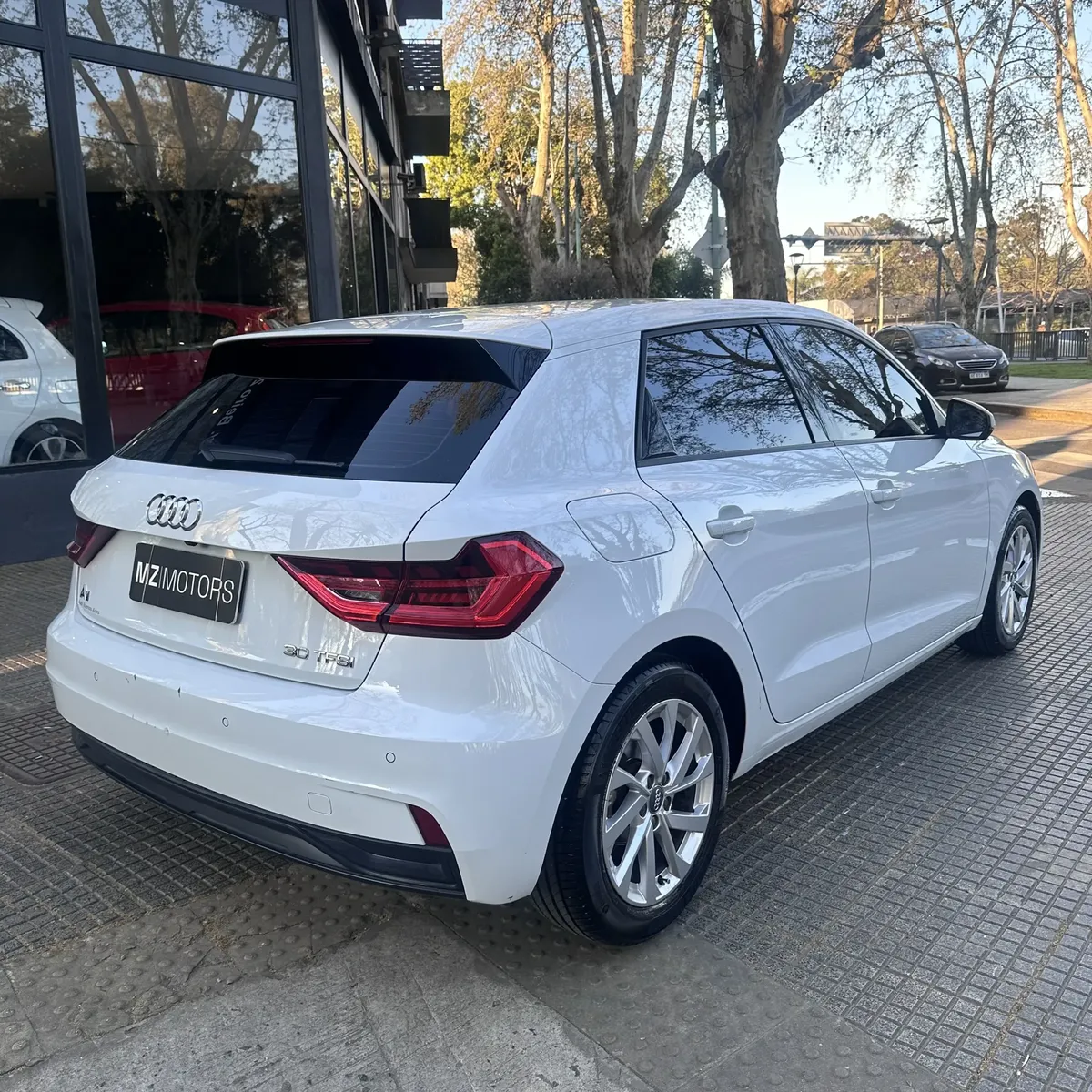 
								AUDI A1 SPORTBACK TFSI STRONIC full									