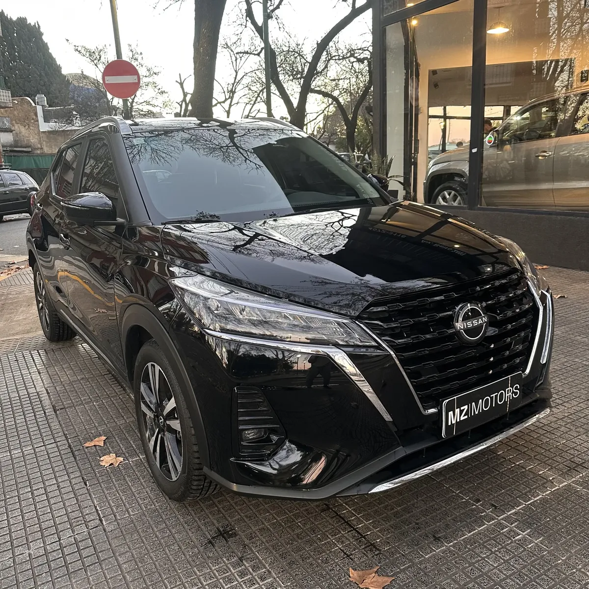 Nissan Kicks Play 1.6 Exclusive CVT 2025 – 13900 km