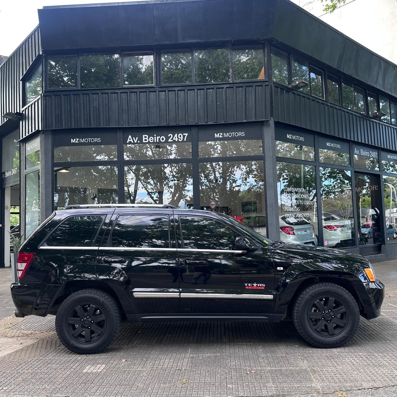 
								Jeep Grand Cherokee Limited V8 4.7l full									