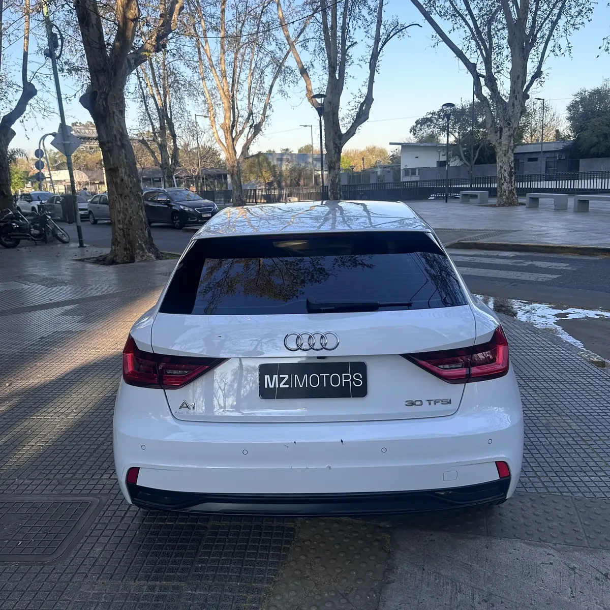 
								AUDI A1 SPORTBACK TFSI STRONIC full									