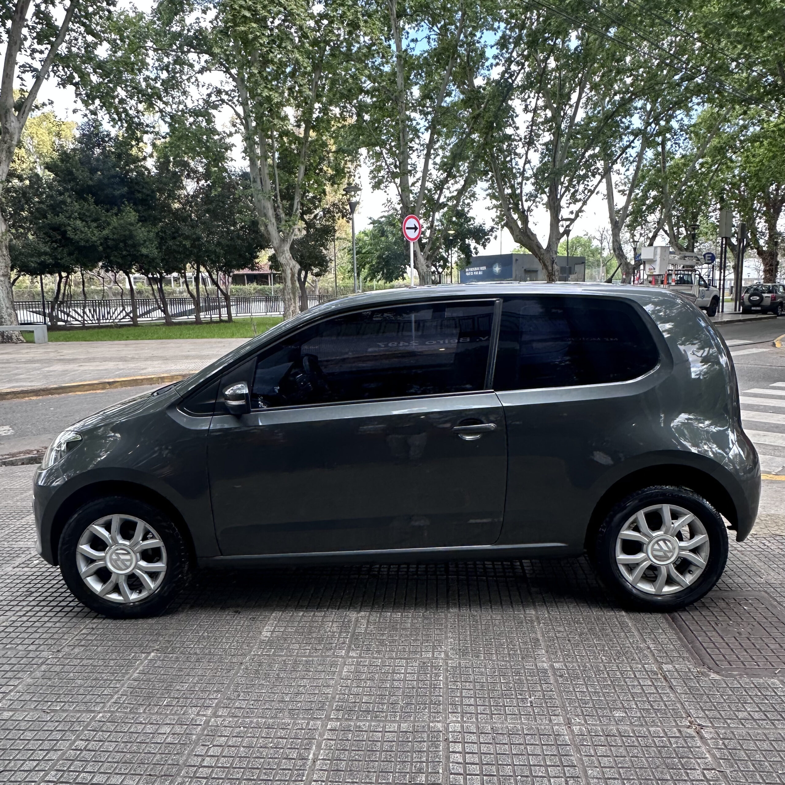 Volkswagen Up! 1.0 High Up! 75cv