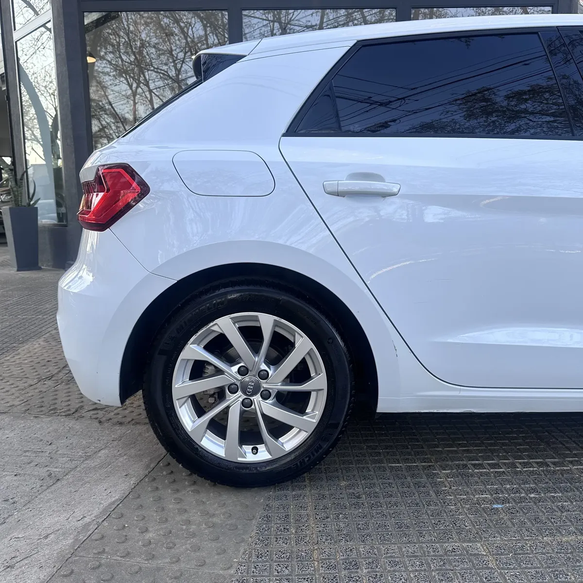 
								AUDI A1 SPORTBACK TFSI STRONIC full									