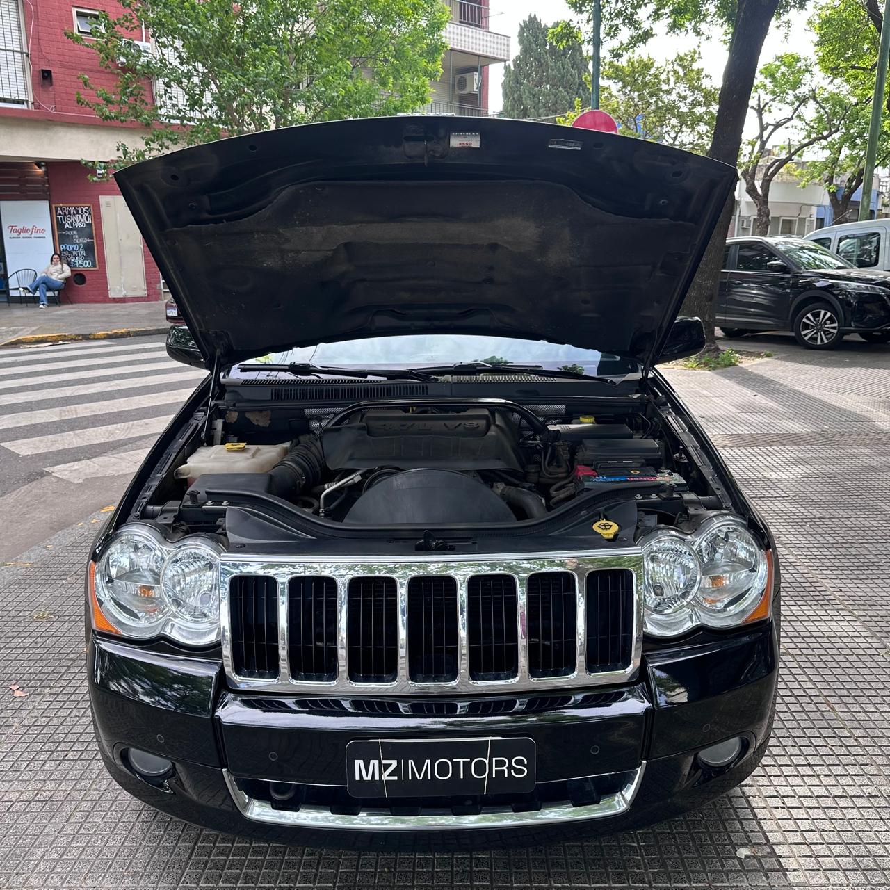 
								Jeep Grand Cherokee Limited V8 4.7l full									
