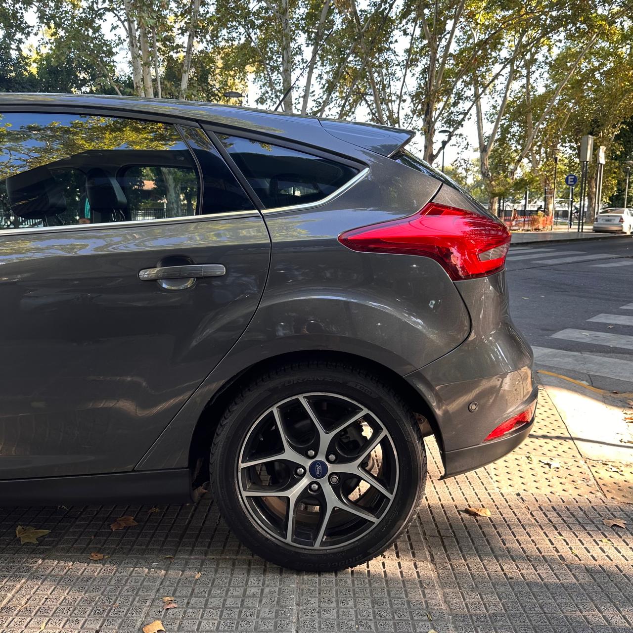 Ford Focus III 2.0 Titanium AT6 2017 – Cuero y techo solar – 93.000 km